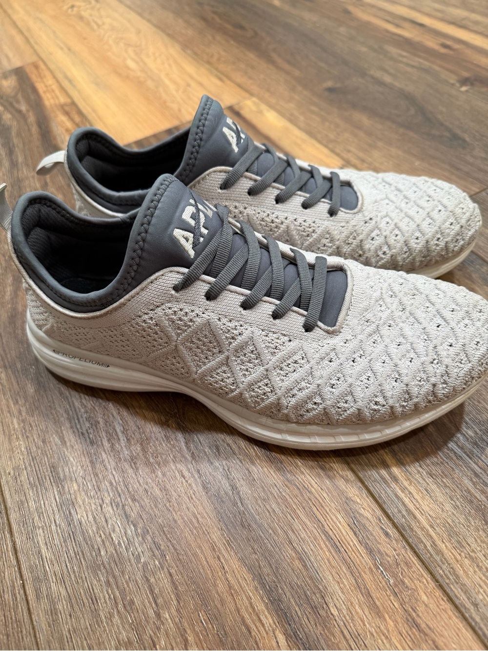 APL womens TechLoom Knit Running Shoes - Light Gray